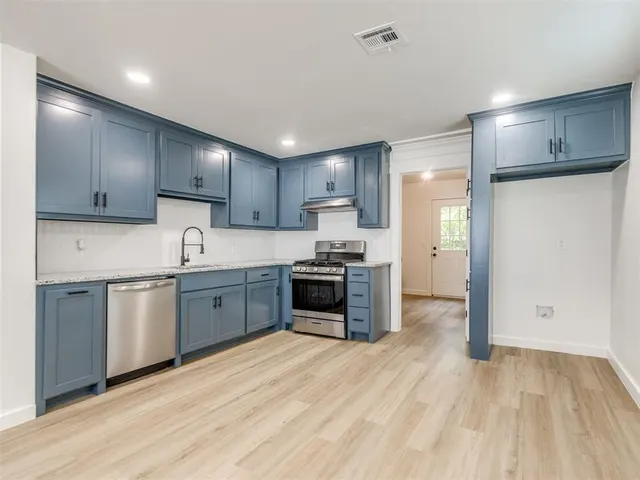 Photo 8 — 2108 NW 38th Street, Oklahoma City, OK 73112