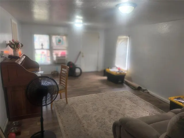 Photo 4 — 2315 SW 23rd Street, Oklahoma City, OK 73108