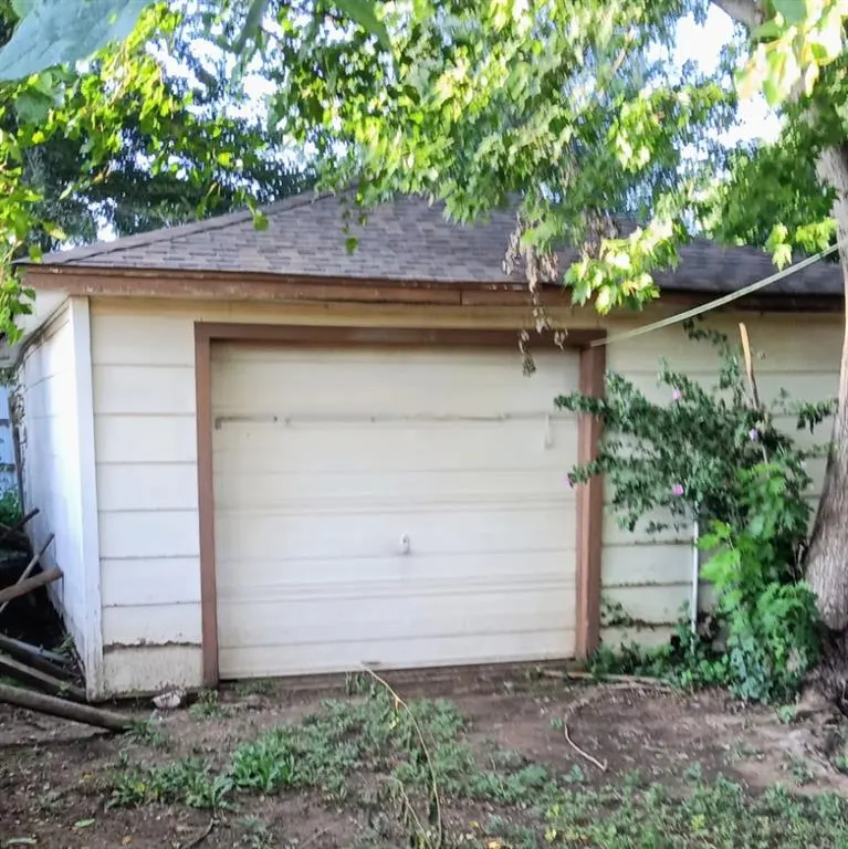 Photo 17 — 2315 SW 23rd Street, Oklahoma City, OK 73108