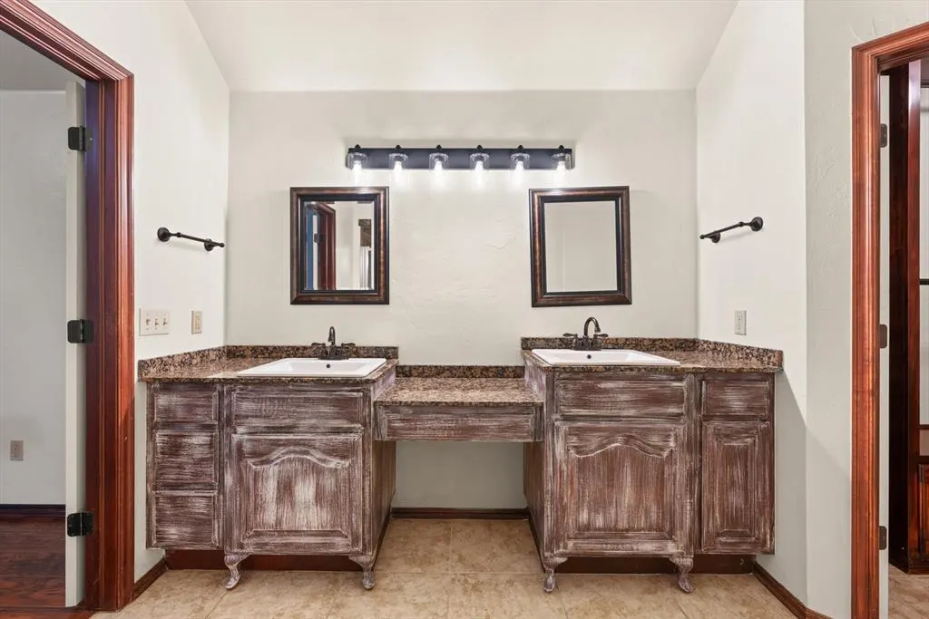 Photo 15 — 1100 NW 138th Street, Edmond, OK 73013