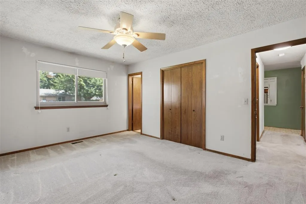 Photo 12 — 1018 W Windsor Way, Mustang, OK 73064