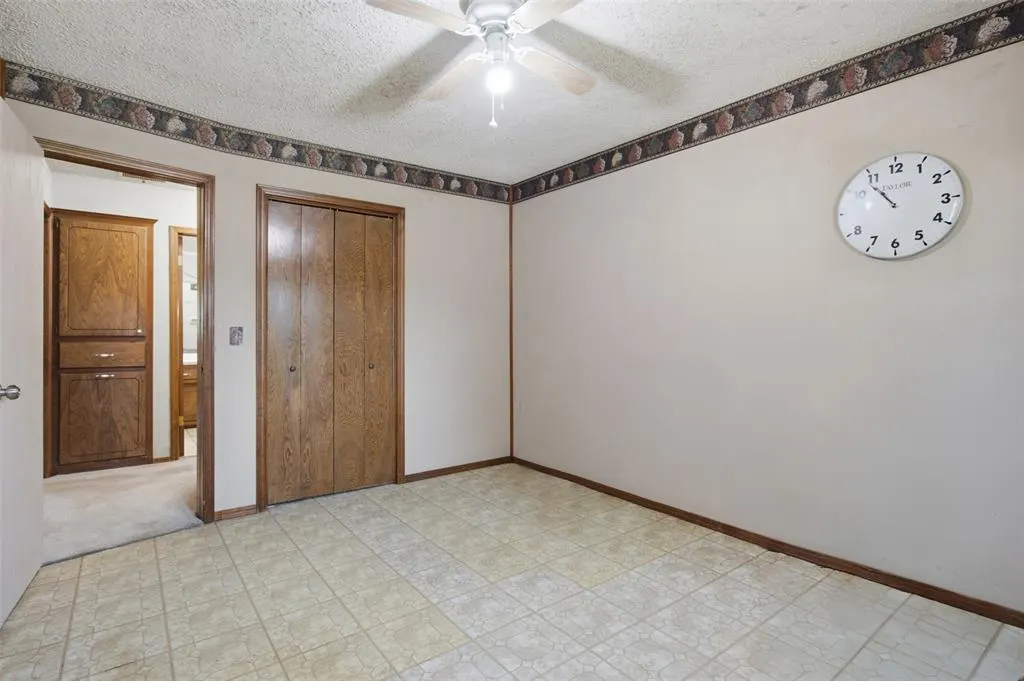 Photo 17 — 1018 W Windsor Way, Mustang, OK 73064