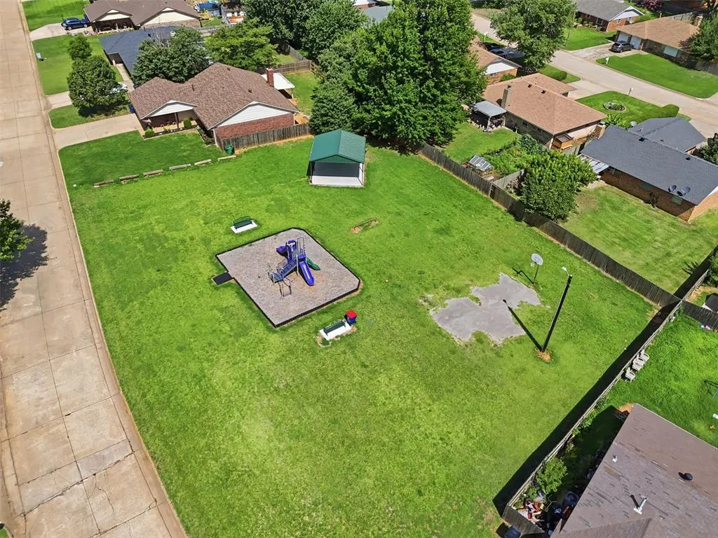 Photo 25 — 1018 W Windsor Way, Mustang, OK 73064