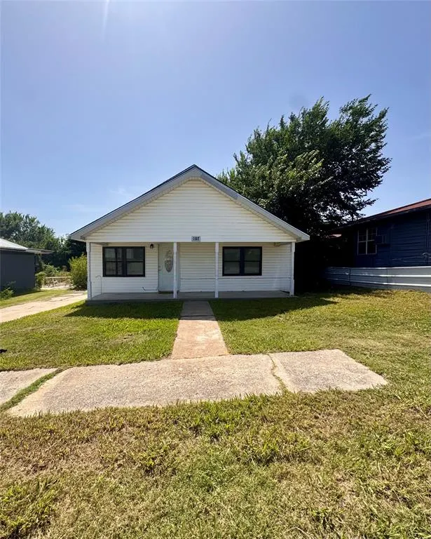 Front exterior — 107 N Highland Street, Seminole, OK 74868