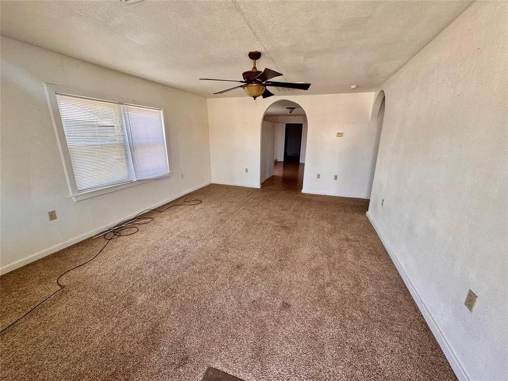Photo 5 — 107 N Highland Street, Seminole, OK 74868