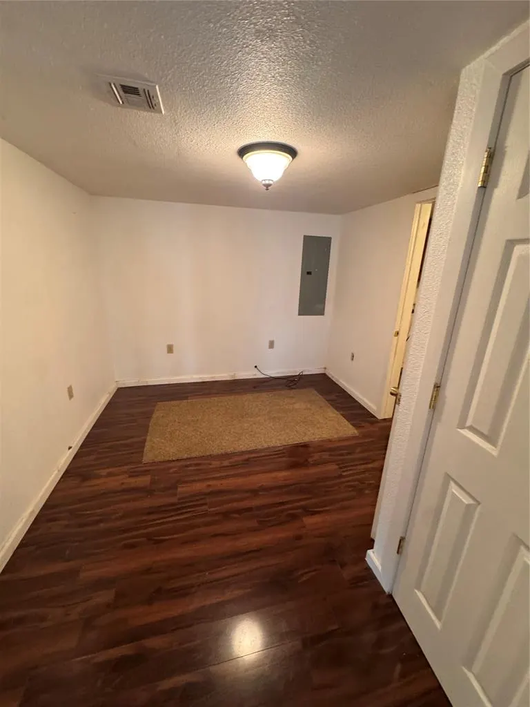 Photo 17 — 107 N Highland Street, Seminole, OK 74868
