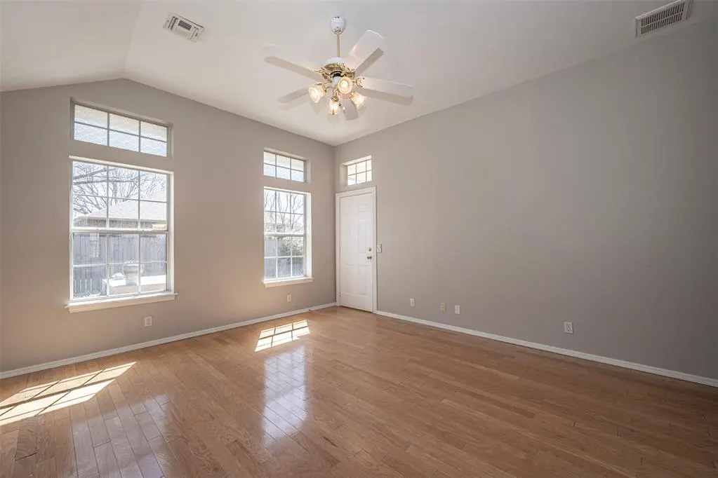 Photo 18 — 1824 Fairmont Lane, Edmond, OK 73013