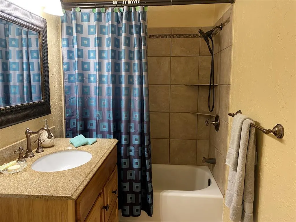 Photo 11 — 8 W Pulaski Street, Shawnee, OK 74804
