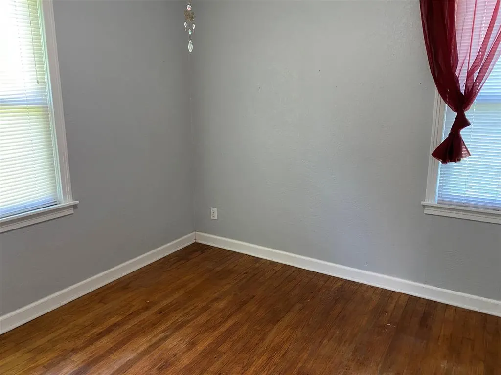 Photo 14 — 8 W Pulaski Street, Shawnee, OK 74804