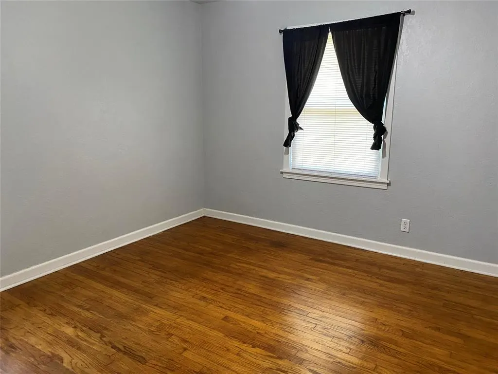 Photo 15 — 8 W Pulaski Street, Shawnee, OK 74804