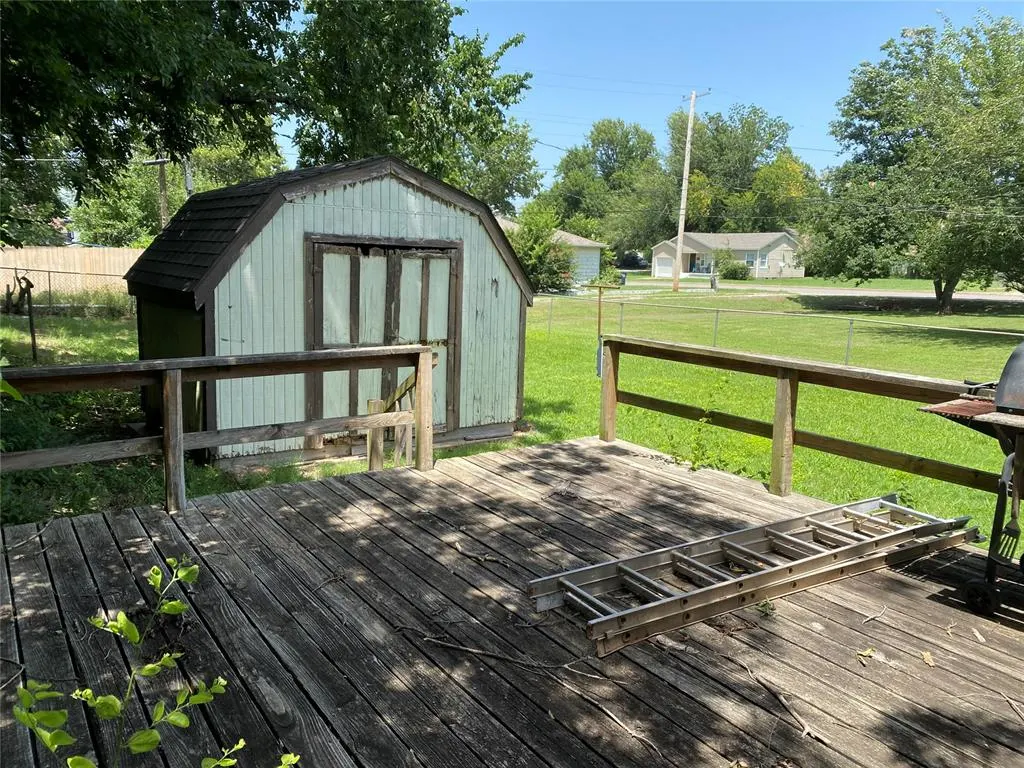 Photo 18 — 8 W Pulaski Street, Shawnee, OK 74804