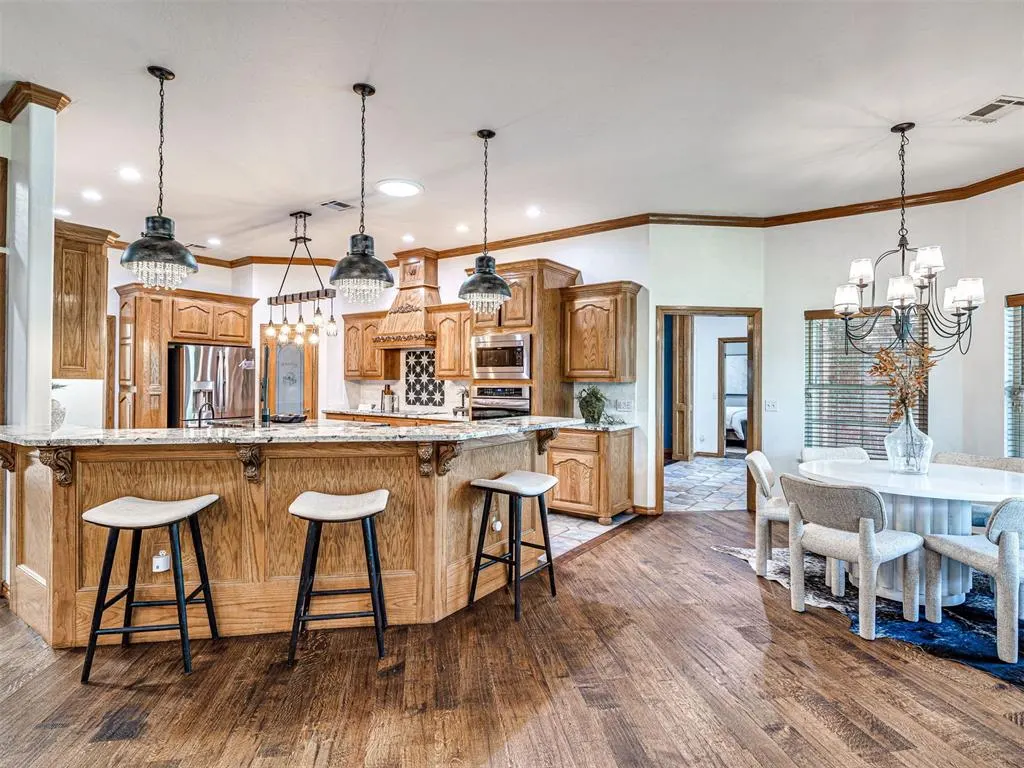 Photo 18 — 20611 Deer Springs Circle, Edmond, OK 73012