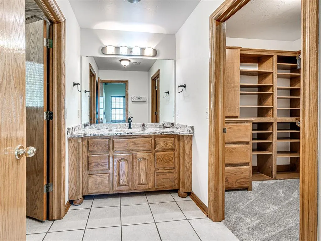 Photo 40 — 20611 Deer Springs Circle, Edmond, OK 73012