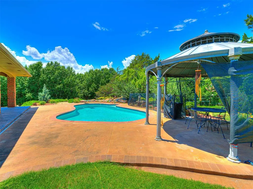 Photo 46 — 20611 Deer Springs Circle, Edmond, OK 73012