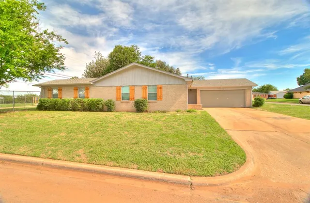 Front exterior — 10501 N McKinley Avenue, Oklahoma City, OK 73114