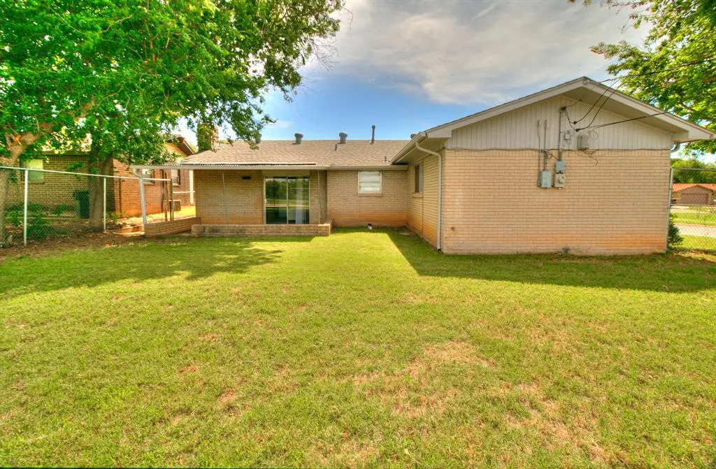 Photo 43 — 10501 N McKinley Avenue, Oklahoma City, OK 73114