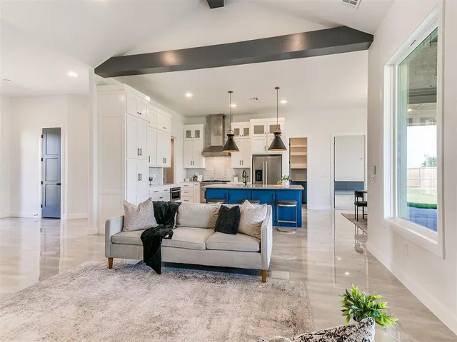 Photo 6 — 4704 SE 37th Street, Moore, OK 73160