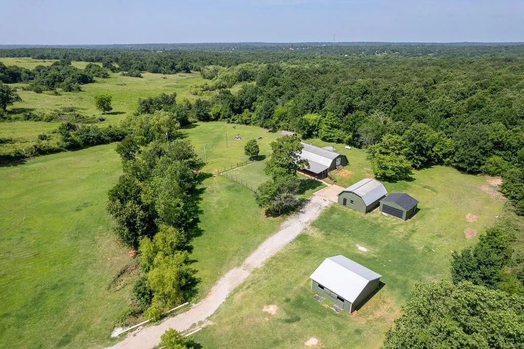 Photo 23 — 15615 S Pottawatomie Road, McLoud, OK 74851
