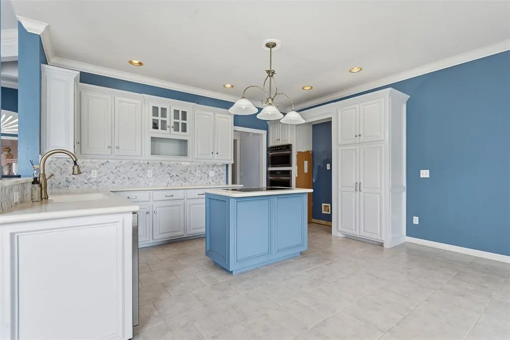 Photo 10 — 617 W Riverwalk Court, Norman, OK 73072