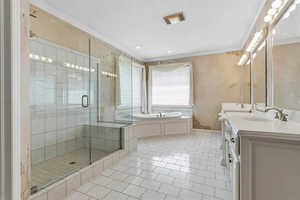 Photo 20 — 617 W Riverwalk Court, Norman, OK 73072