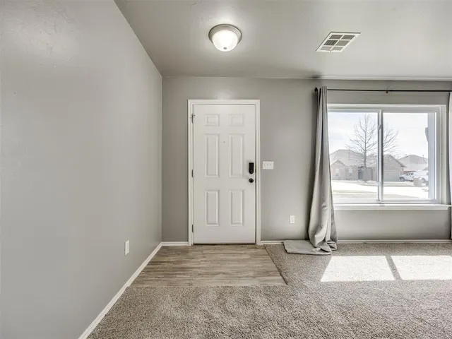 Photo 3 — 609 Linden Lane, Mustang, OK 73064