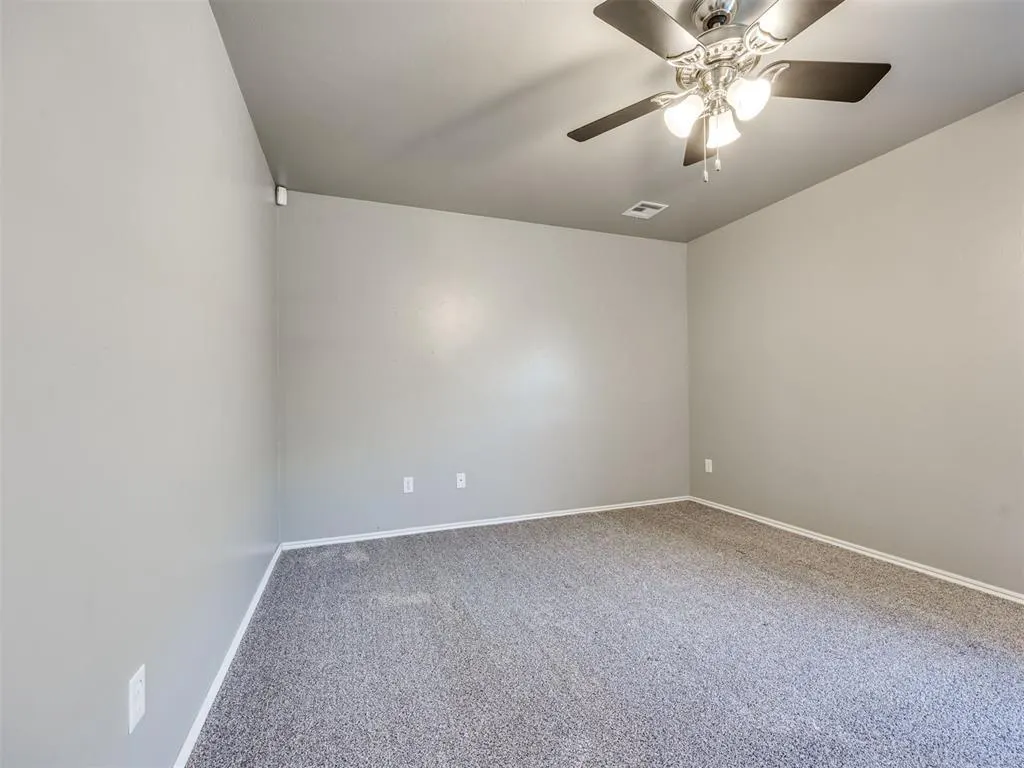 Photo 12 — 609 Linden Lane, Mustang, OK 73064
