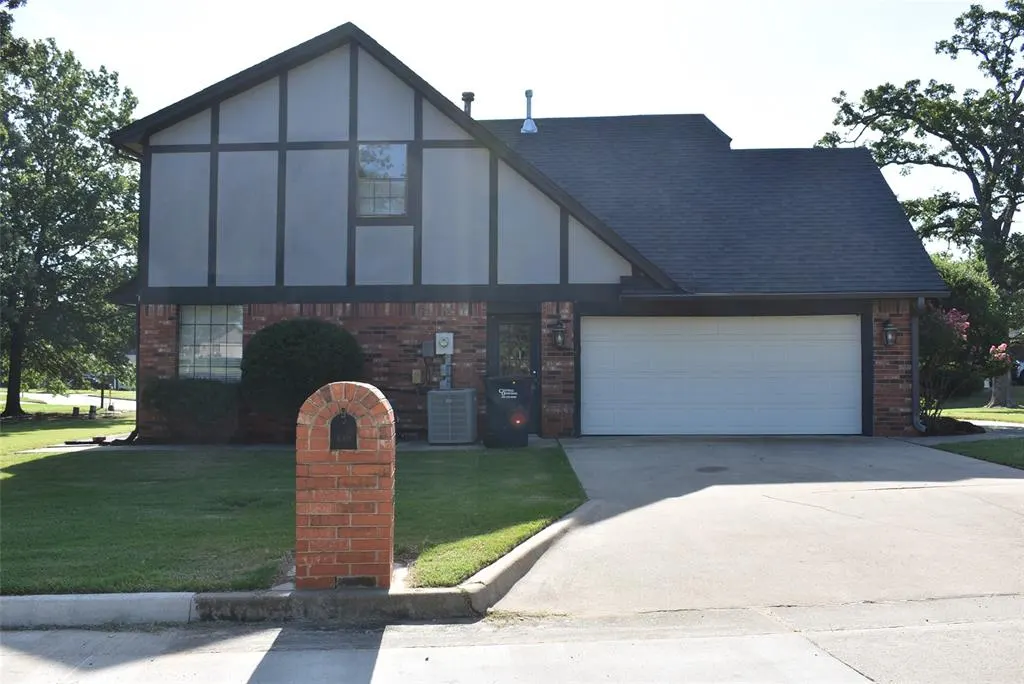 Photo 5 — 2430 Northwood Drive, Seminole, OK 74868