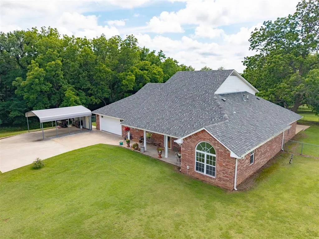 Photo 4 — 103463 S 3520 Road, Prague, OK 74864