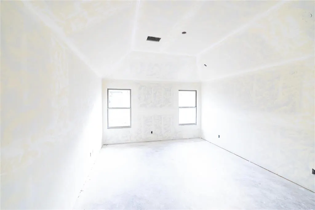 Photo 8 — 16141 Verbena Circle, Edmond, OK 73013