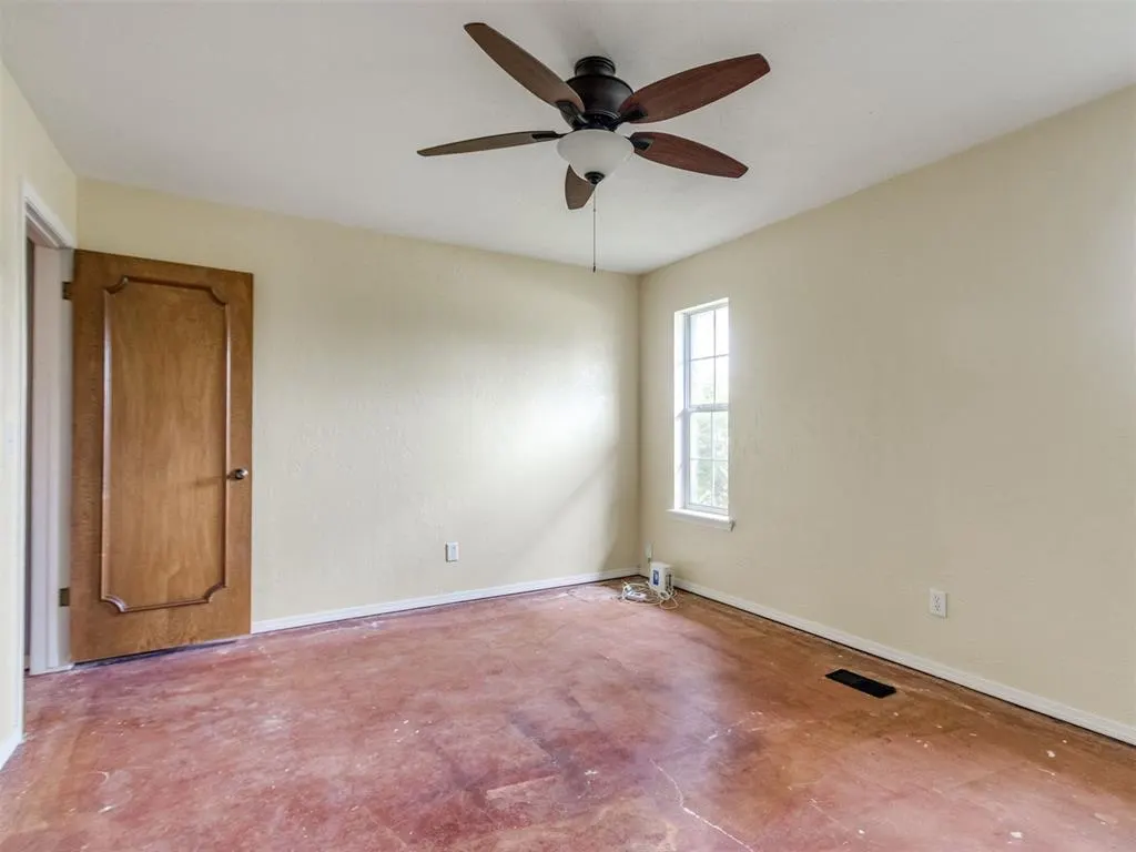 Photo 7 — 5812 NW 83rd Street, Oklahoma City, OK 73132