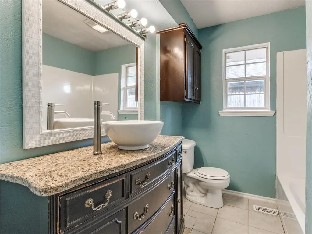Photo 11 — 5812 NW 83rd Street, Oklahoma City, OK 73132