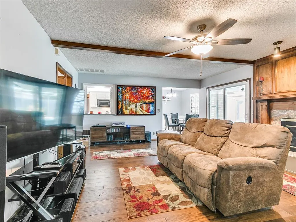 Photo 4 — 8209 N Bridgeport Lane, Bethany, OK 73008