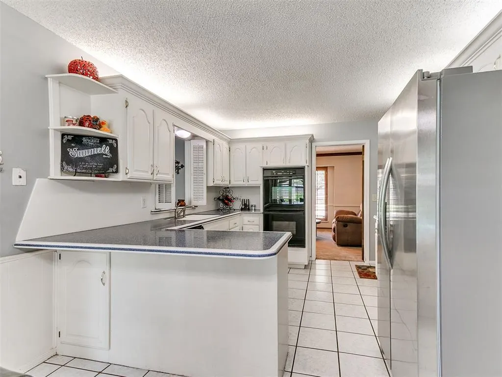 Photo 11 — 8209 N Bridgeport Lane, Bethany, OK 73008