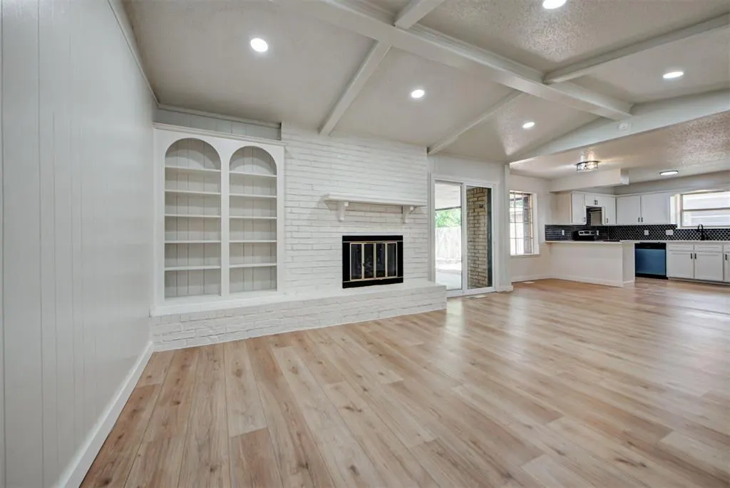 Photo 8 — 11209 Bel Air Place, Oklahoma City, OK 73120