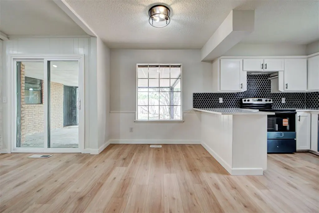 Photo 16 — 11209 Bel Air Place, Oklahoma City, OK 73120
