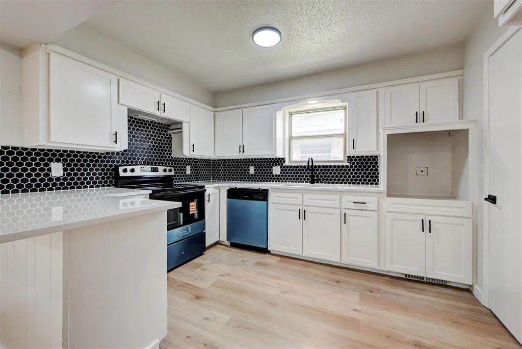 Photo 21 — 11209 Bel Air Place, Oklahoma City, OK 73120