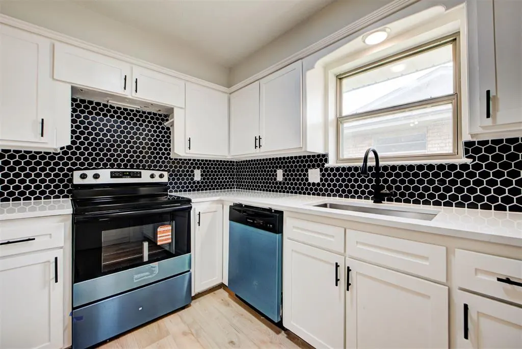 Photo 23 — 11209 Bel Air Place, Oklahoma City, OK 73120