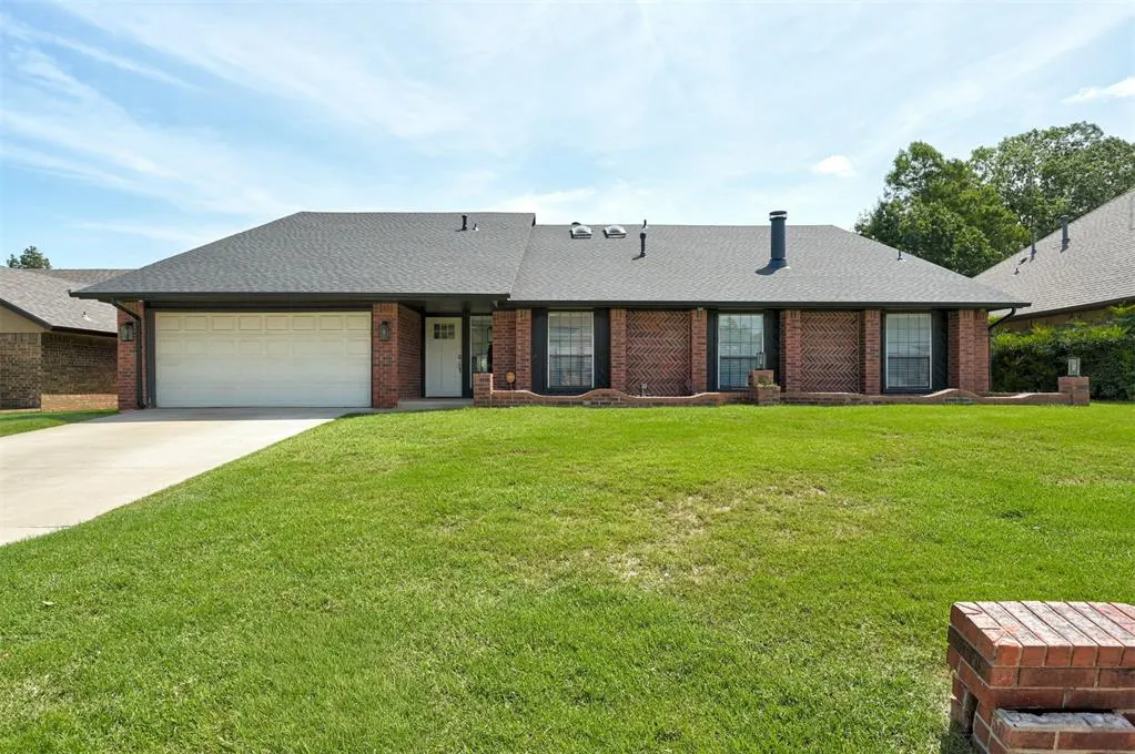 Front exterior — 14108 Osage Drive, Edmond, OK 73013