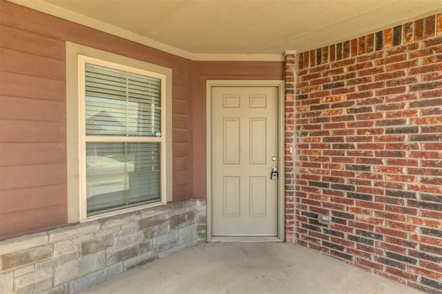 Photo 3 — 920 SW 91st Street, Oklahoma City, OK 73139