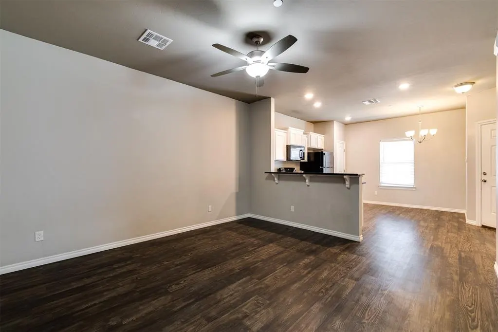 Photo 6 — 920 SW 91st Street, Oklahoma City, OK 73139