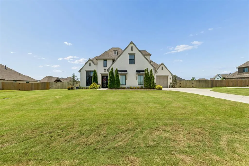 Photo 2 — 16704 S 2 Avenue, Glenpool, OK 74033