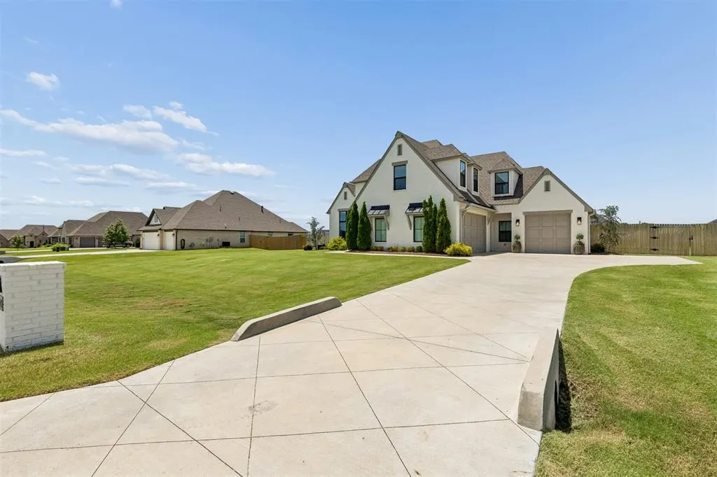 Photo 3 — 16704 S 2 Avenue, Glenpool, OK 74033
