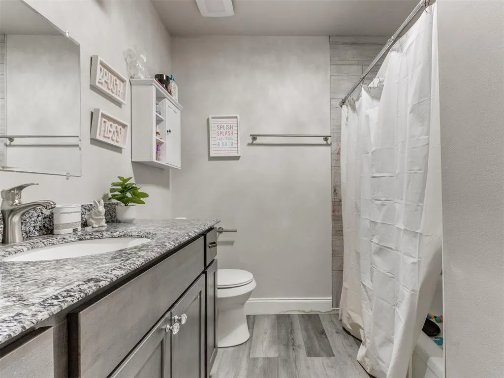 Photo 12 — 5021 Union Circle, Del City, OK 73135