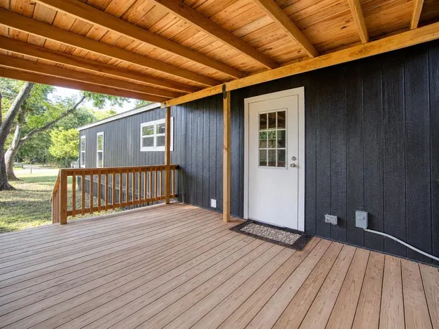 Photo 2 — 624 SE 2nd Avenue, Ardmore, OK 73401