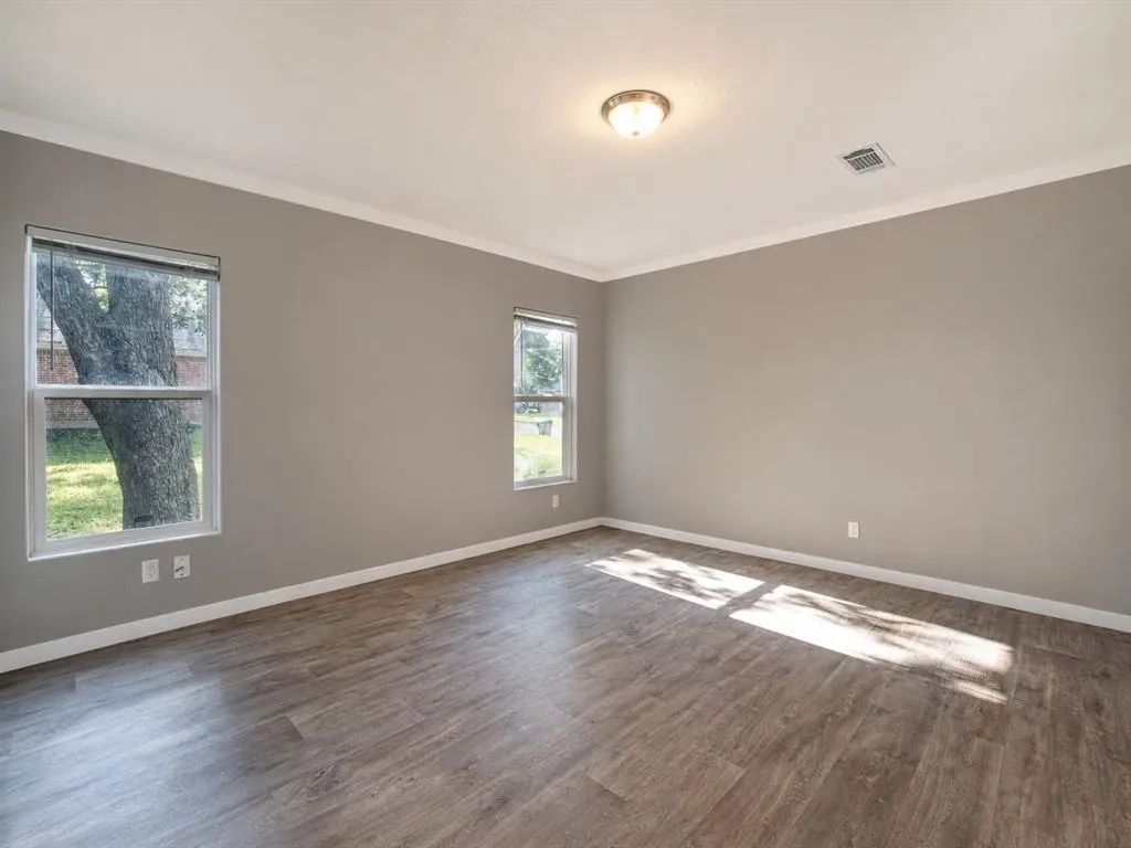 Photo 18 — 624 SE 2nd Avenue, Ardmore, OK 73401