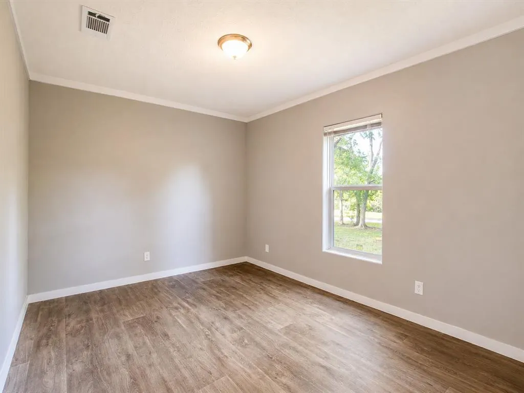 Photo 29 — 624 SE 2nd Avenue, Ardmore, OK 73401