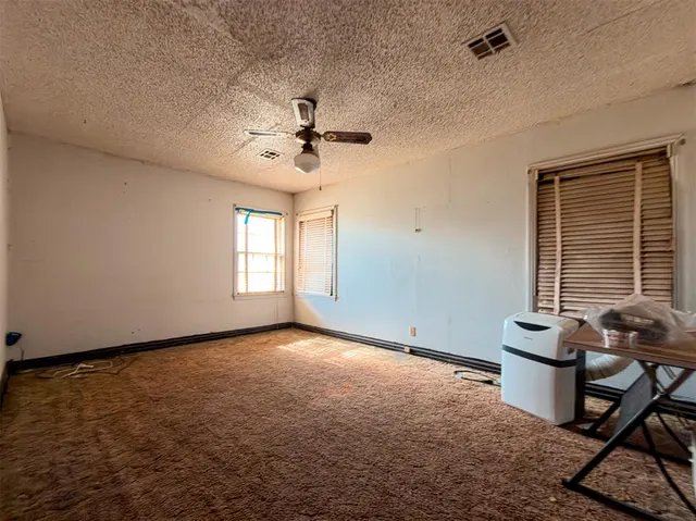 Photo 6 — 622 S 14th Street, Chickasha, OK 73018