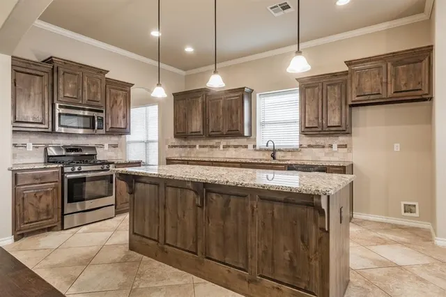 Photo 5 — 12709 NW 5th Street, Yukon, OK 73099