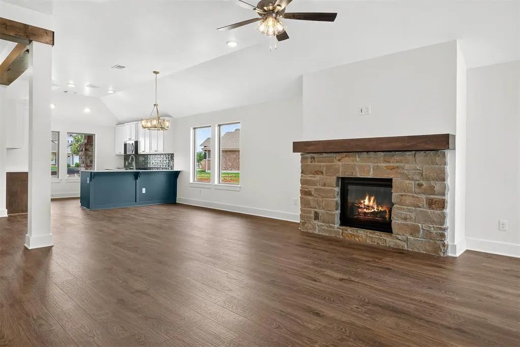 Photo 6 — 824 Parsons Drive, Yukon, OK 73099