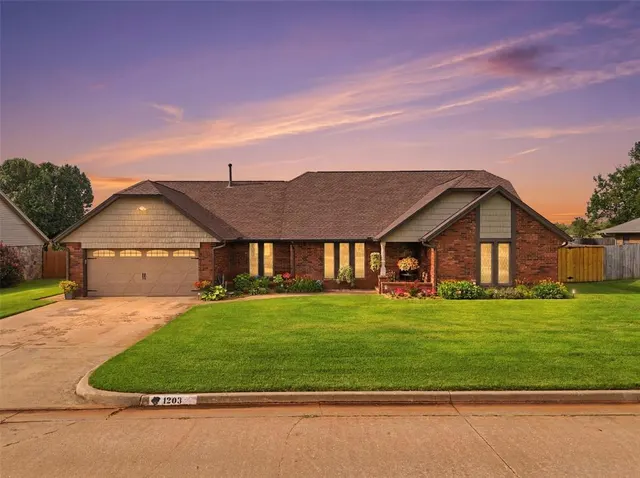 Photo 2 — 1203 Francis Lane, Kingfisher, OK 73750